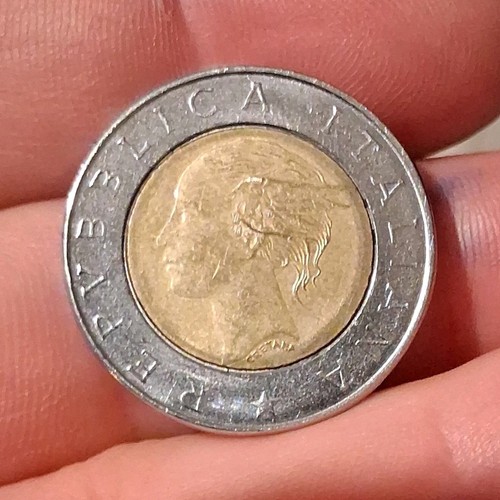 Italy 500 lire 1990 - 500,